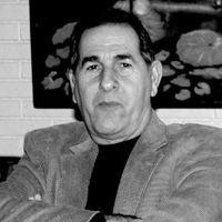 Autor Jorge L. León