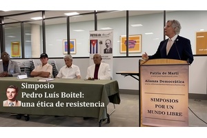 Julio y panelistas Simposio Pedro Luis Boitel